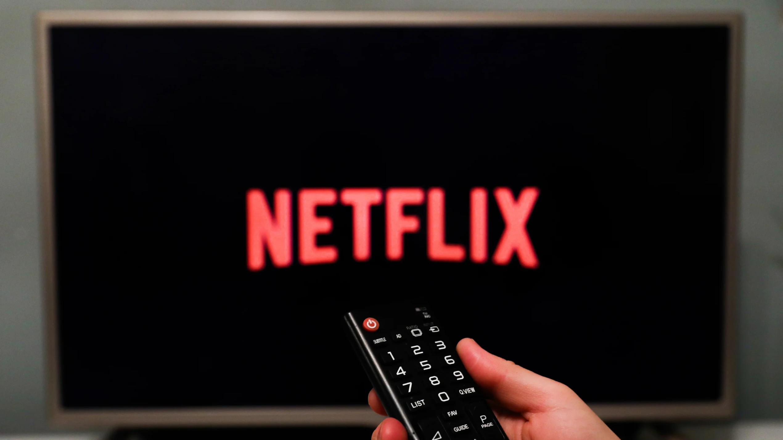IPTV Netflix: Streaming-Dienste optimal kombinieren